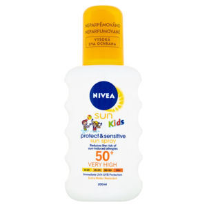 NIVEA Sun Protect & Sensitive Dětský sprej na opalování OF 50+ 200 ml